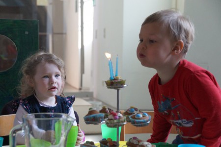 Geburtstagsfeier in der Regenbogengruppe