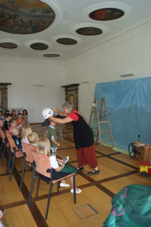 Das Ursophon begeisterte ca 70 große und kleine Zuhörer und Mitspieler...